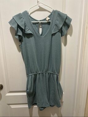 Textured Ruffle Sleeve in Dusty Teal 7th Ray Romper M